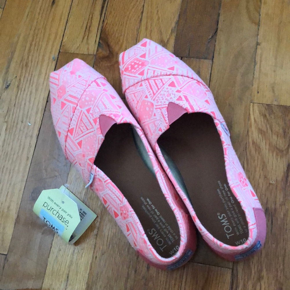 Toms pink neon tribal shoes